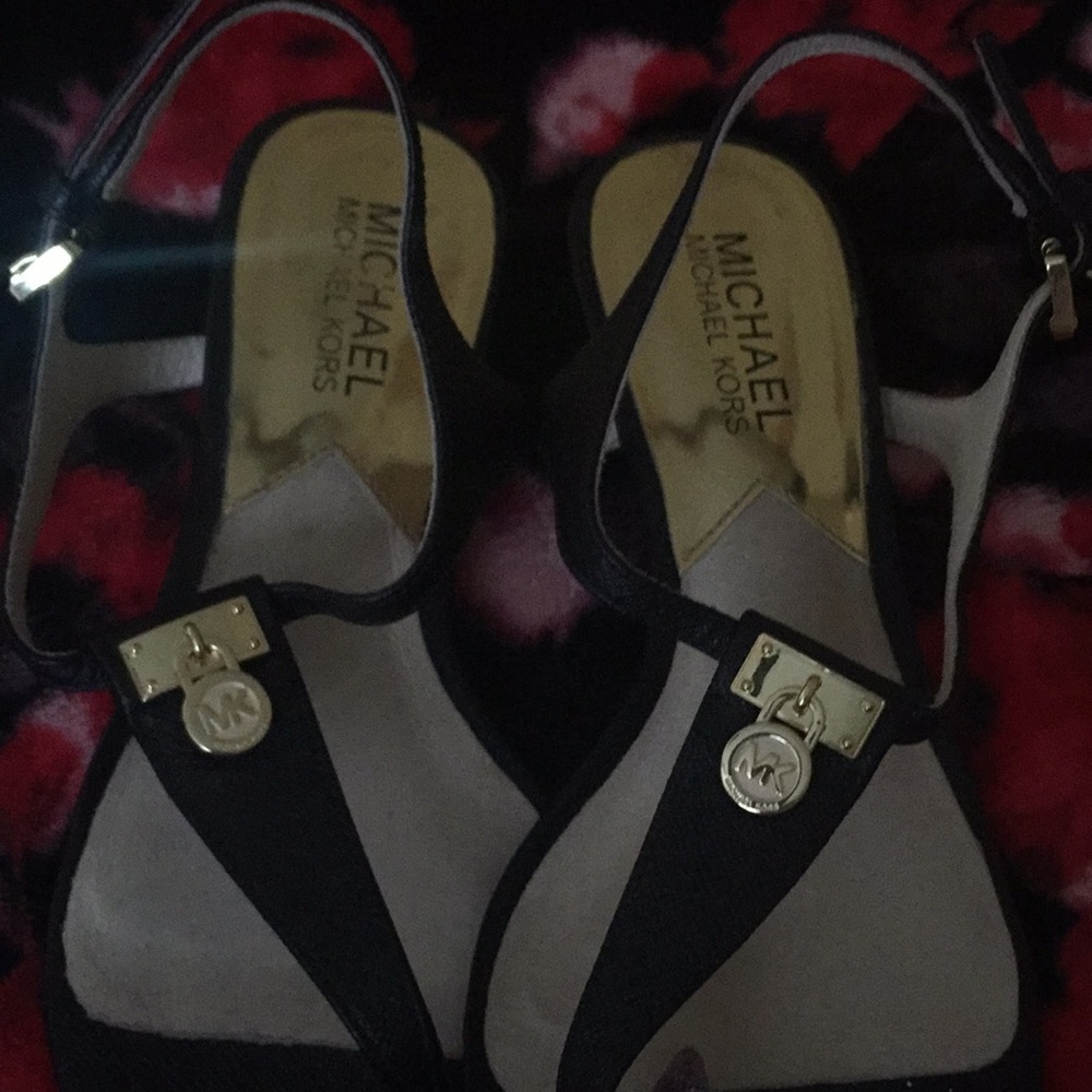 Women’s sandals